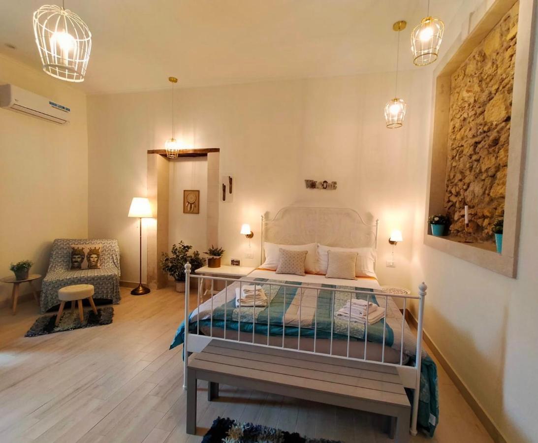 הוילה סירקוזה La Casa Di Auri מראה חיצוני תמונה